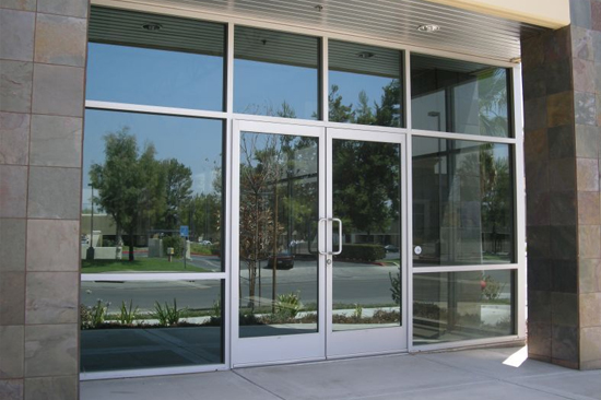 Hollister-commercial-door-repair
